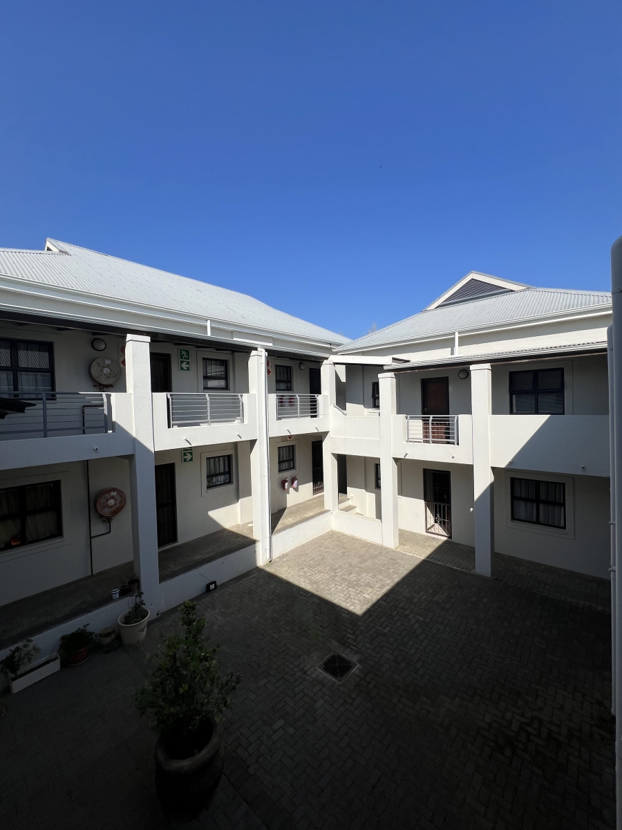 2 Bedroom Property for Sale in Admirals Park Western Cape